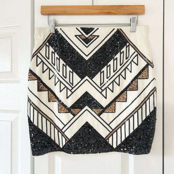 SOLD NWT Express Black White Gold Sequin Mini Skirt Size M Geometric Party Skirt - Picture 2 of 5